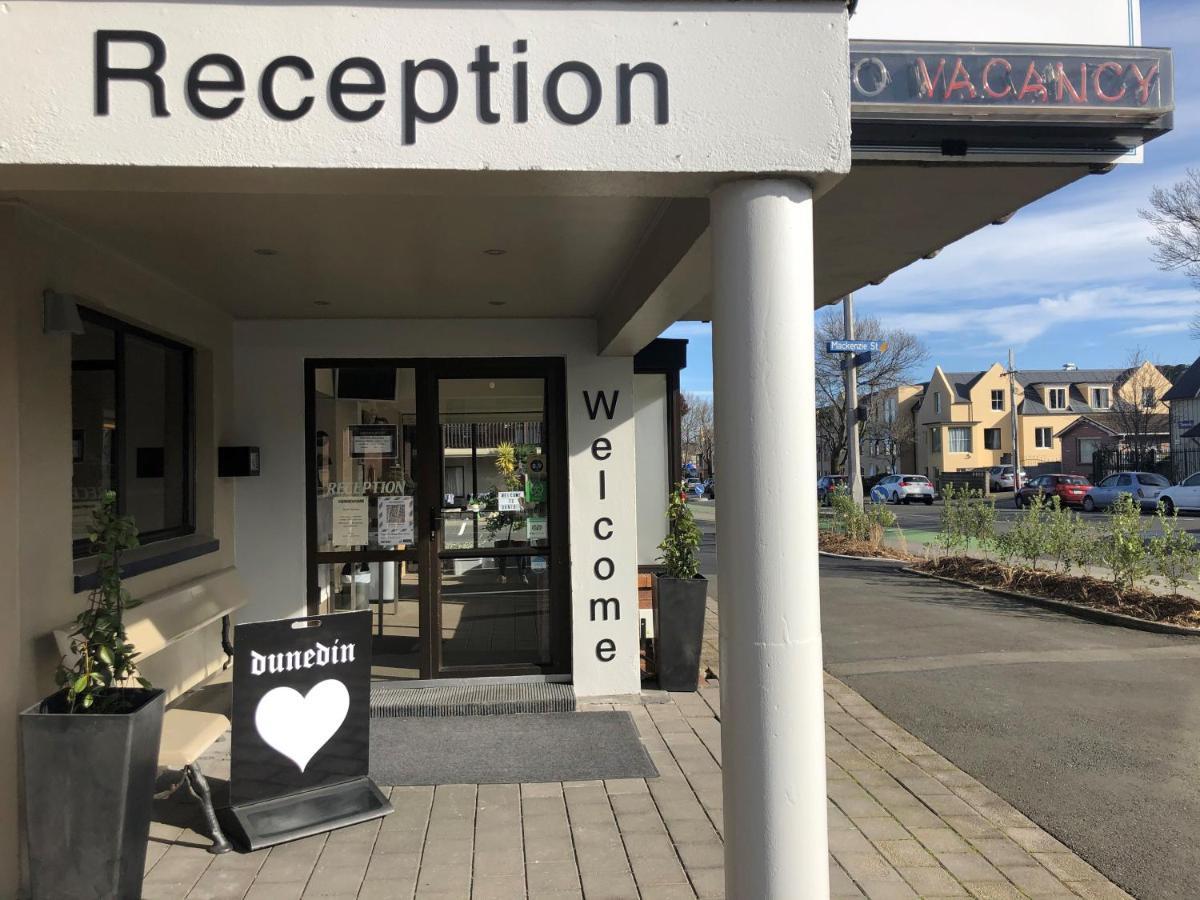 Commodore Motel Dunedin Bagian luar foto