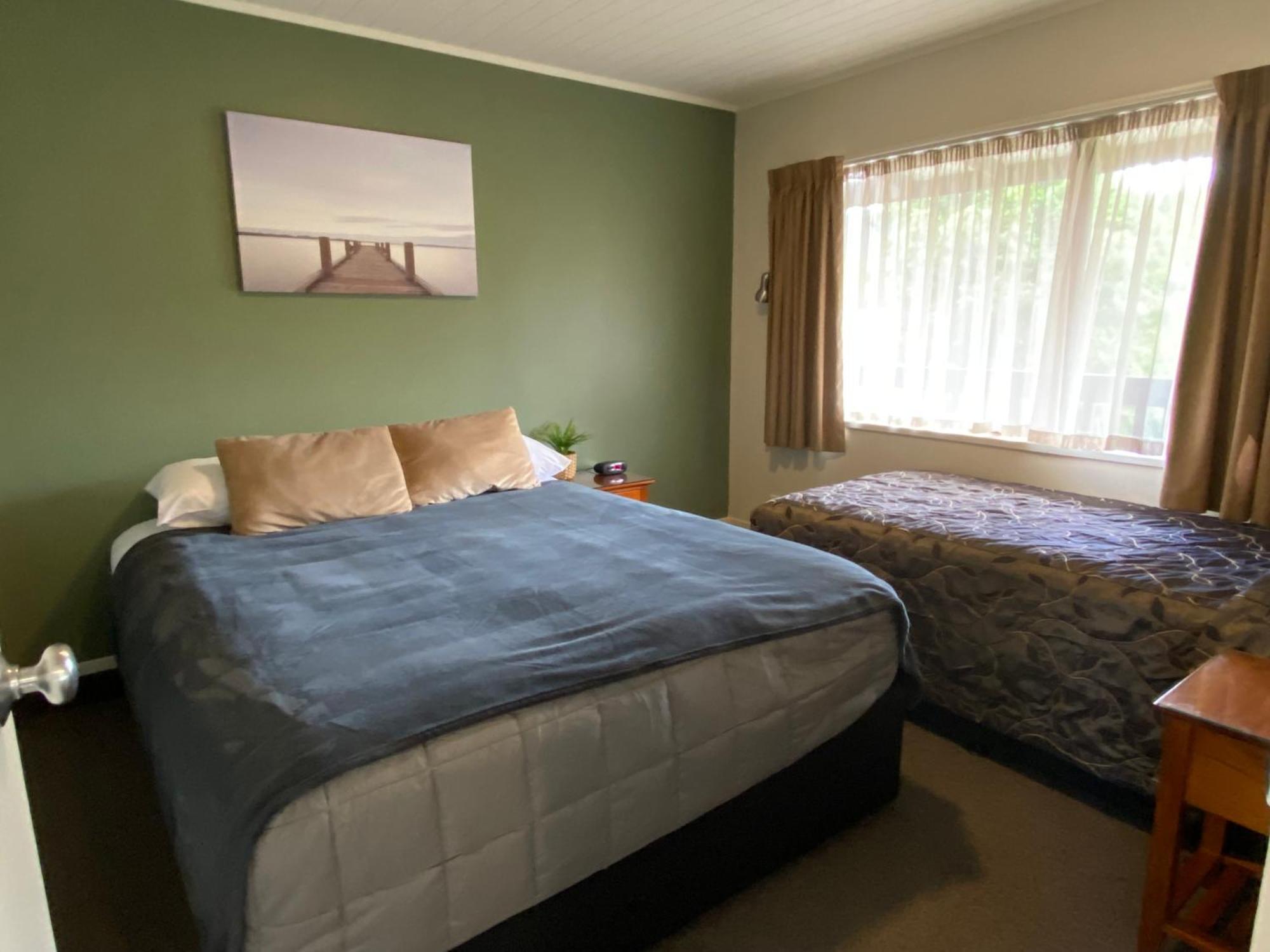 Commodore Motel Dunedin Bagian luar foto