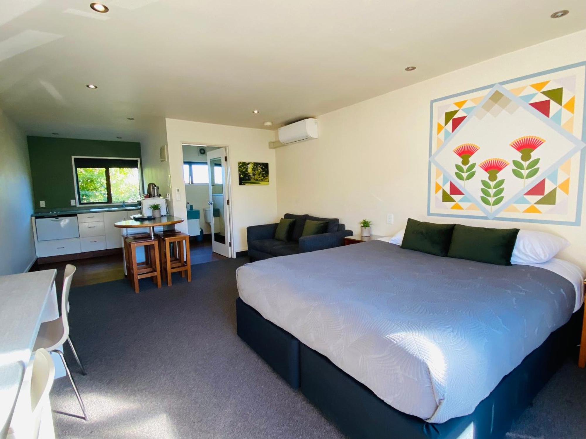 Commodore Motel Dunedin Bagian luar foto
