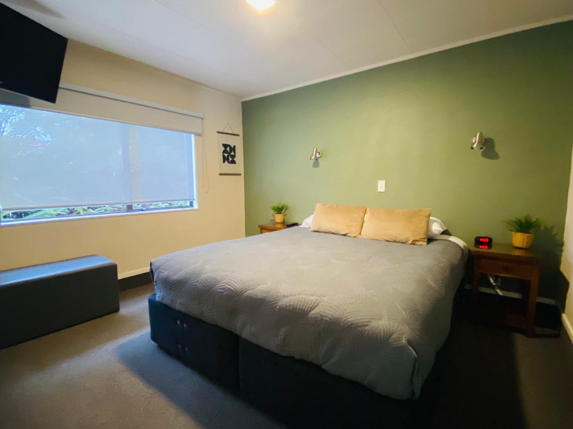 Commodore Motel Dunedin Bagian luar foto