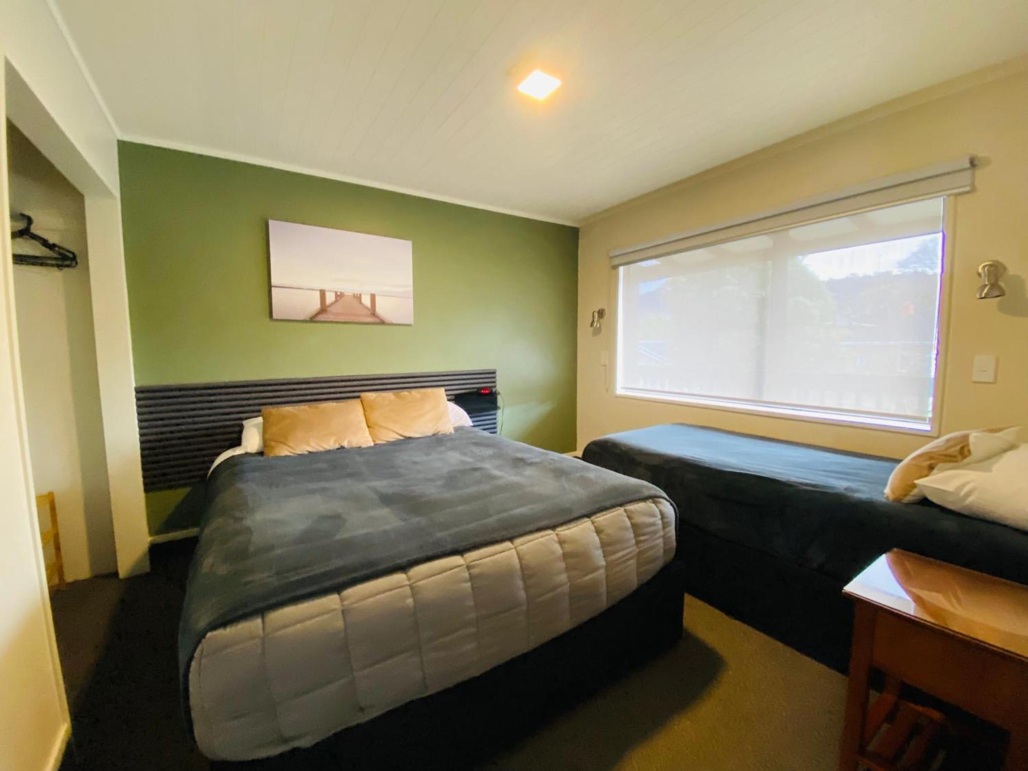 Commodore Motel Dunedin Bagian luar foto